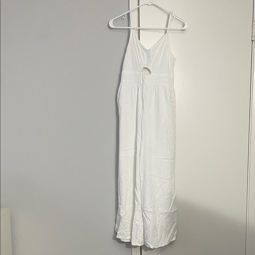 Elegant White Sleeveless Jumpsuit